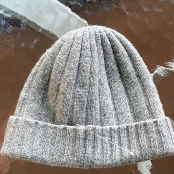 Polo Ralph Lauren Men’s Merino Wool  Cuffed Beanie Signature Logo Grey NEW - Picture 3 of 4